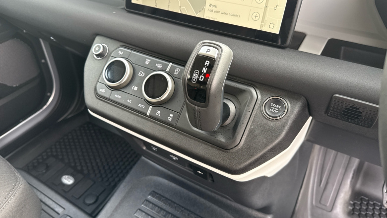 Land Rover Defender 90 Diesel 3.0 D200 Hard Top Auto